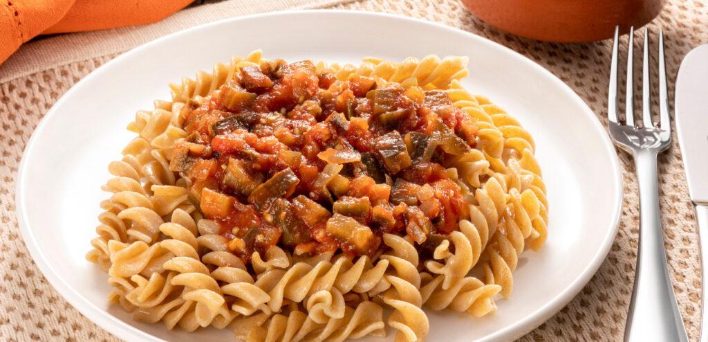 MACARRÃO AO SUGO DIFERENTE