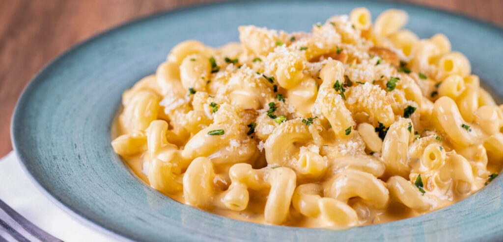 MACARRÃO COM QUEIJO APIMENTADO