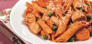 Macarrão de panela de pressão com frango