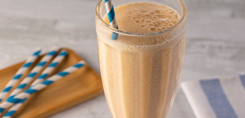 MILK-SHAKE DE IOGURTE