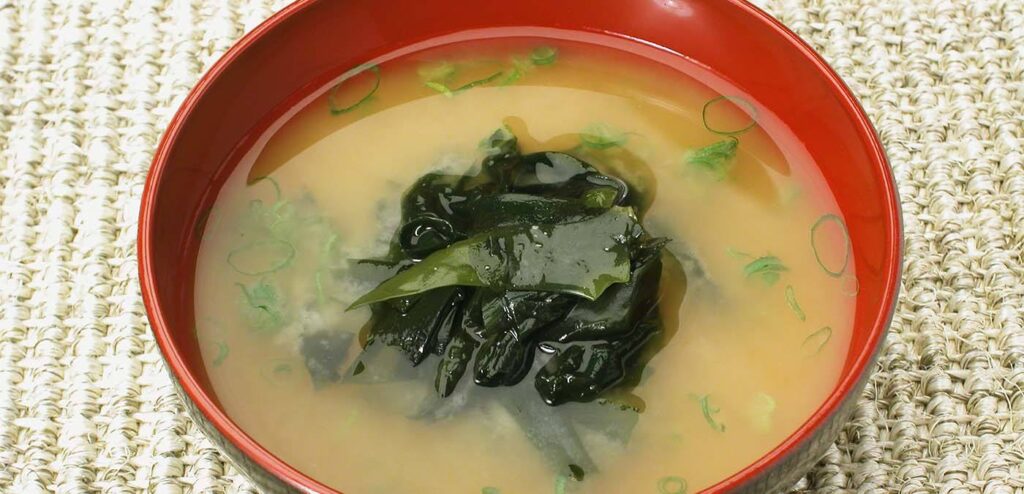 MISSOSHIRU DE CEBOLINHA E WAKAME