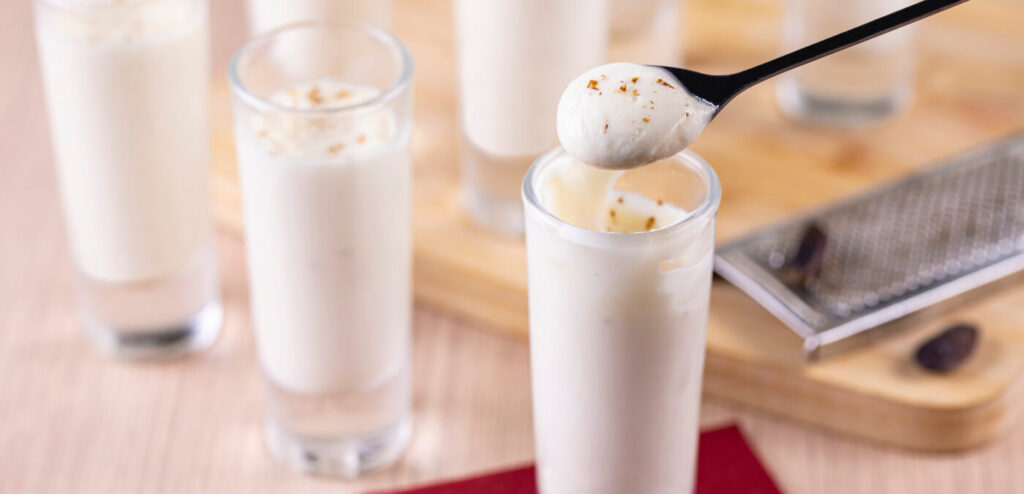 MOUSSE DE CHOCOLATE BRANCO COM CUMARU