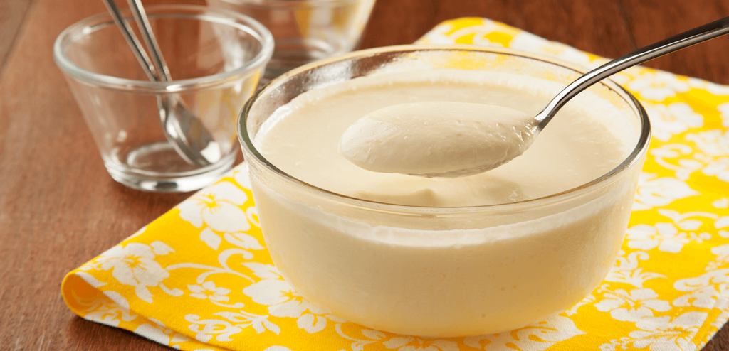 MUSSE DE IOGURTE E CAJU