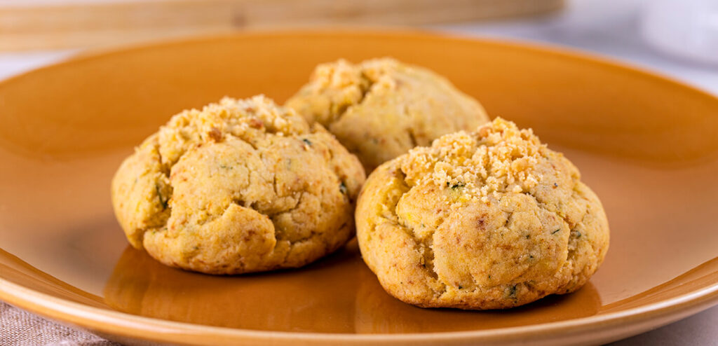 PÃEZINHOS COM SOBRAS DE PURÊ