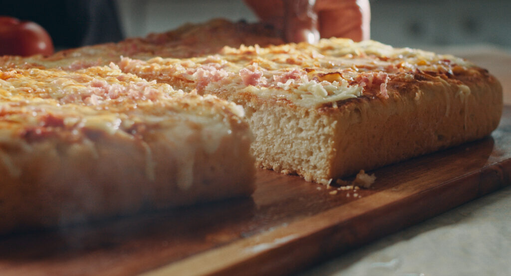 PÃO PIZZA DE QUEIJO COALHO