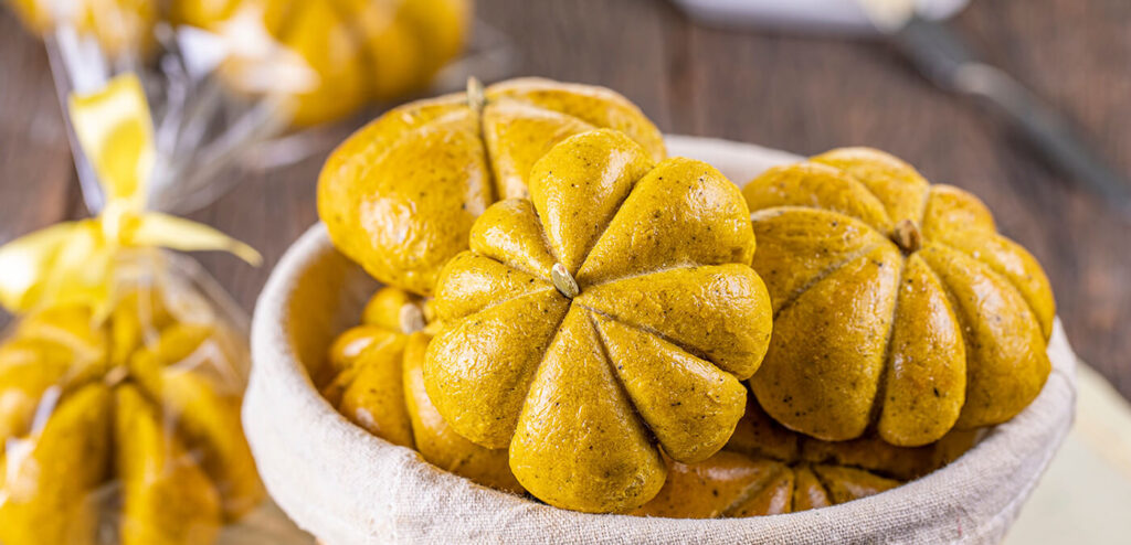 PÃOZINHO DE ABÓBORA COM CASCA