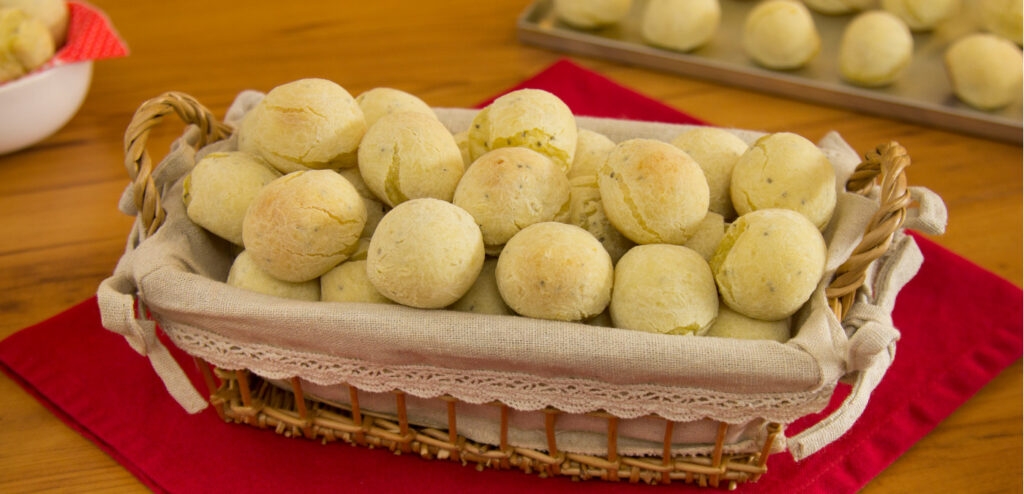 PÃOZINHO DE BATATA-DOCE COM SÓDIO REDUZIDO