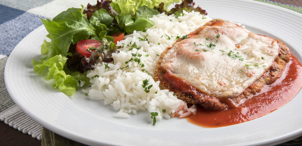 PARMEGIANA DE CARNE DE FRITADEIRA ELÉTRICA