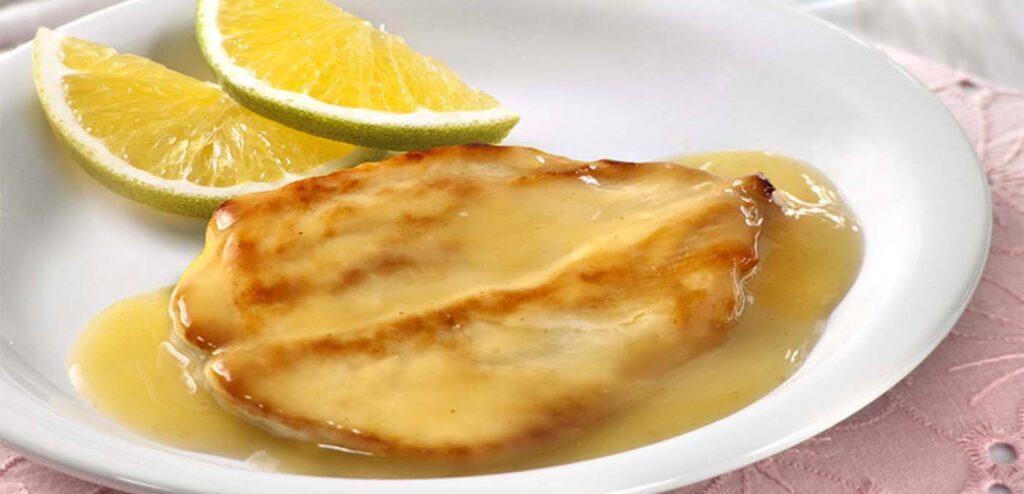 PEITO DE FRANGO AO MOLHO DE LARANJA