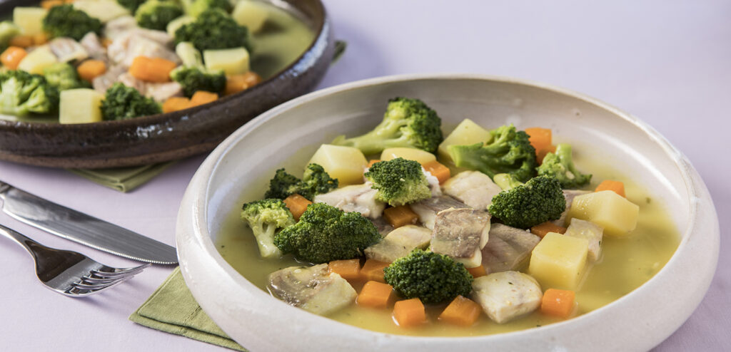 PEIXE COZIDO COM LEGUMES