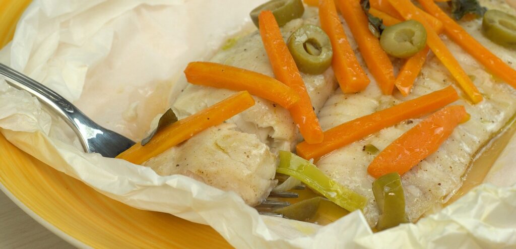 PEIXE NO PAPELOTE