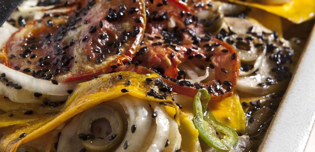 PESCADA EM CAMADAS DE LEGUMES