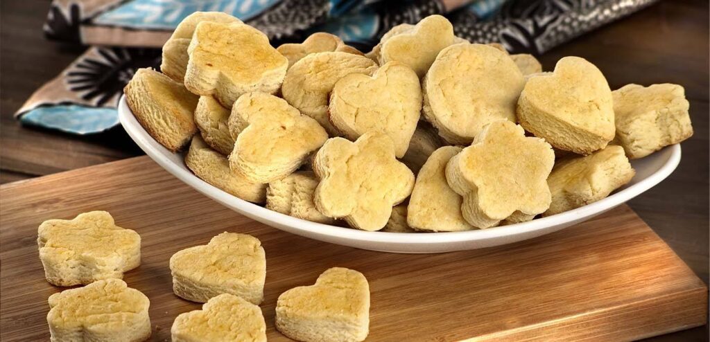 PETIT FOUR DE QUEIJO