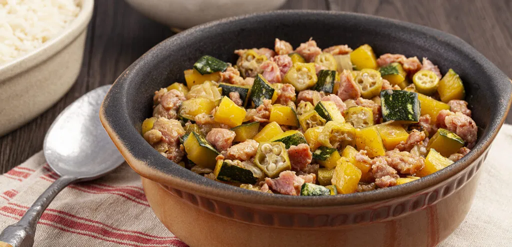 PICADINHO DE LINGUIÇA