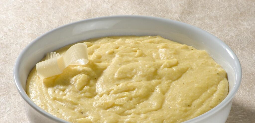 POLENTA AOS DOIS QUEIJOS