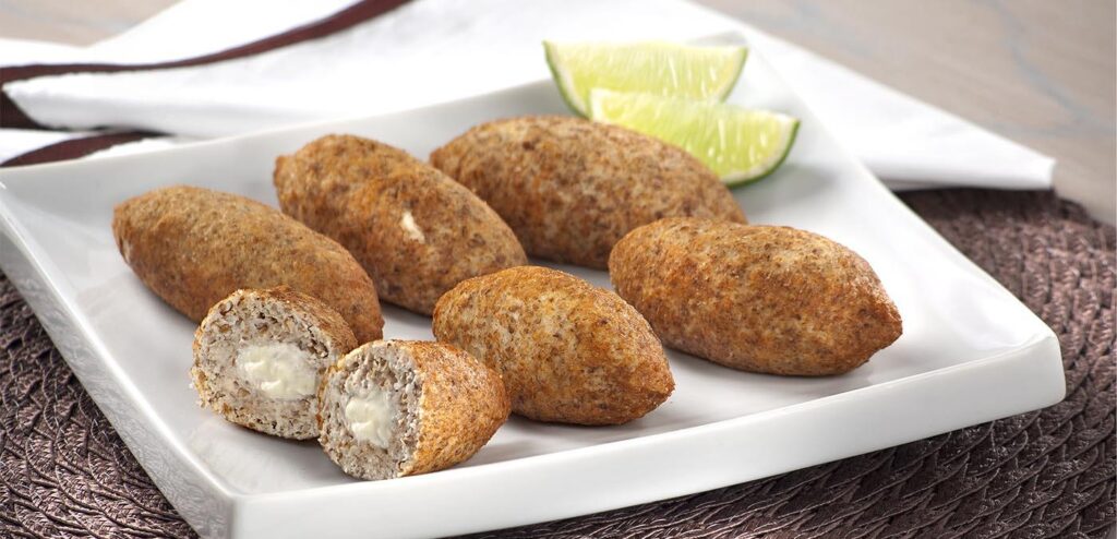 QUIBE DE FRANGO COM CATUPIRY