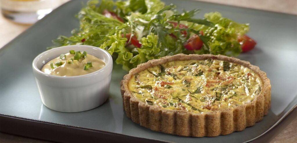 QUICHE DE FOLHAS E TALOS DE ALHO-PORÓ