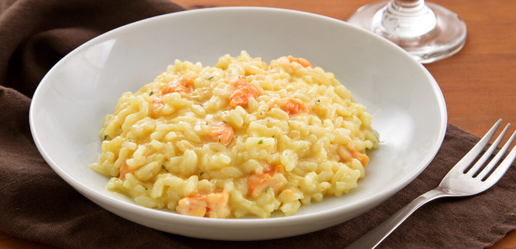 RISOTO DE CAMARÃO COM QUEIJO PARMESÃO