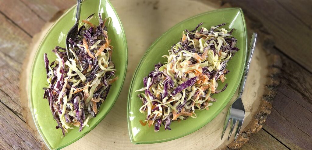 SALADA AO MOLHO DE IOGURTE