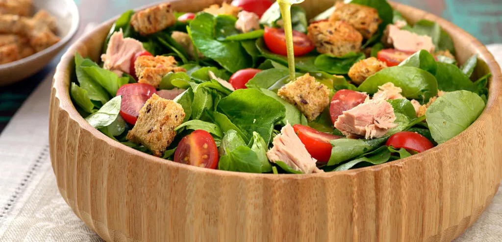 SALADA COM AZEITE TERRANO® TEMPERADO