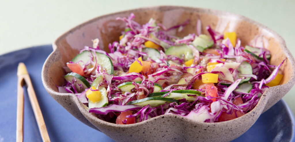SALADA COM MOLHO DE MEL E MOSTARDA