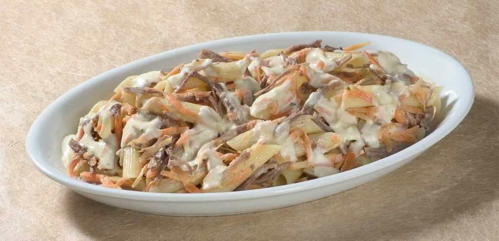 SALADA DE CARNE ASSADA COM CENOURA