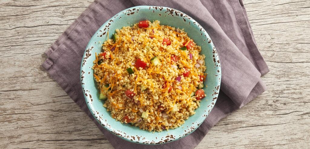 SALADA DE CUSCUZ MARROQUINO AO MOLHO SHOYU COM SÓDIO REDUZIDO