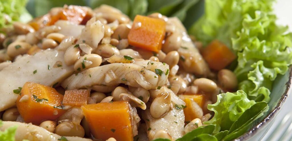 SALADA DE SOJA COM BACALHAU