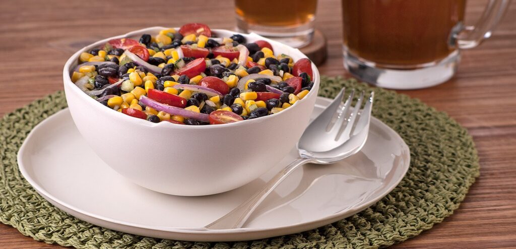 SALADA DE FEIJÃO-PRETO