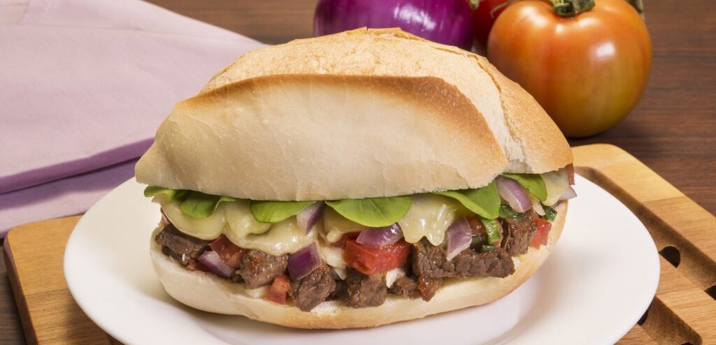 SANDUÍCHE DE CHURRASCO