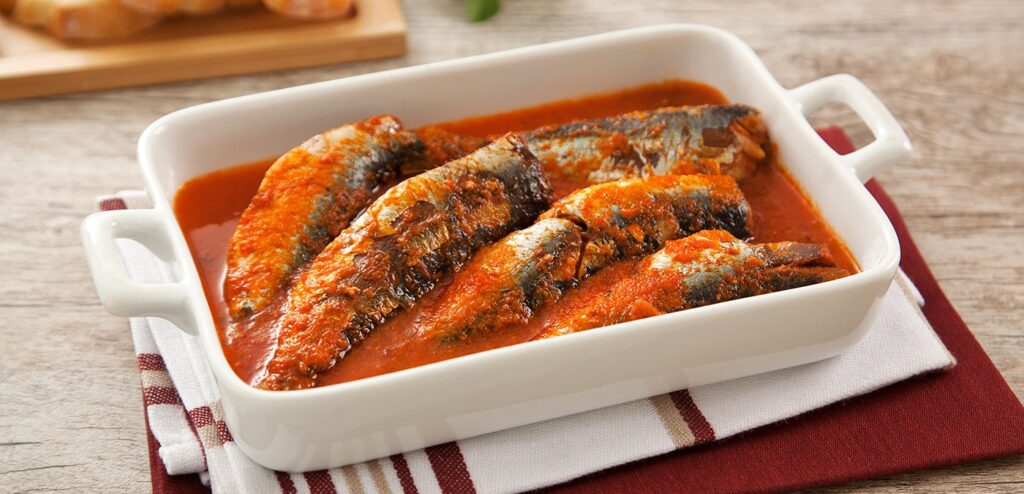 SARDINHA AO MOLHO RÚSTICO