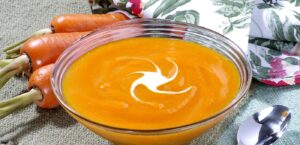 SOPA CREMOSA DE CENOURA