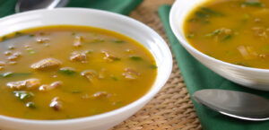 SOPA DE ABÓBORA, CARNE E COUVE
