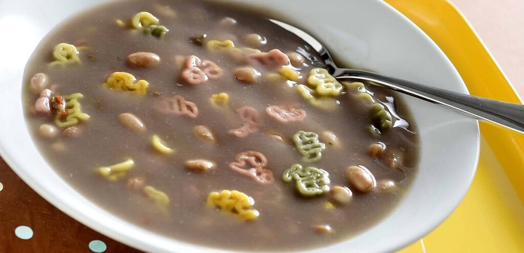 SOPA DE CARNE COM CALDO DE FEIJÃO