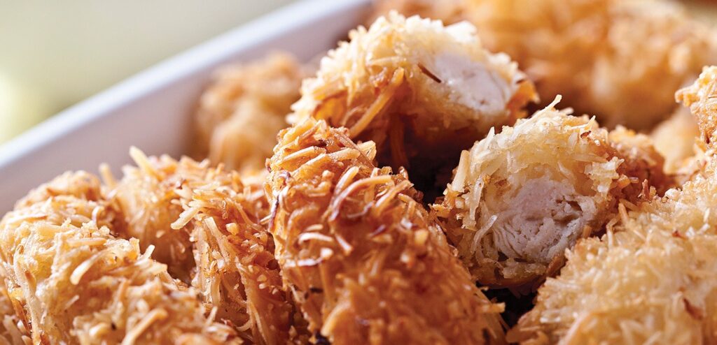 TIRAS DE FRANGO EMPANADOS COM COCO