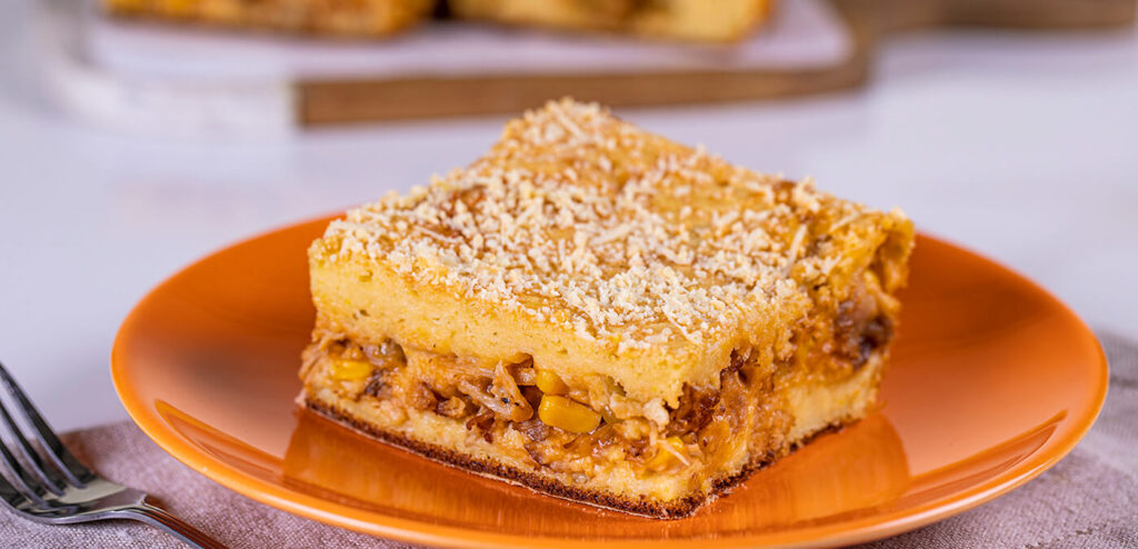 TORTA DE LIQUIDIFICADOR COM SOBRAS DE PERNIL