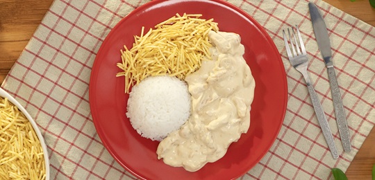 3 tipos de Estrogonofe com Caldo em Pó SAZÓN®