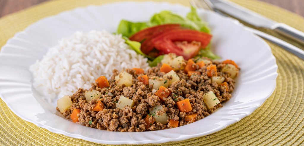 PICADINHO DE CARNE MOÍDA