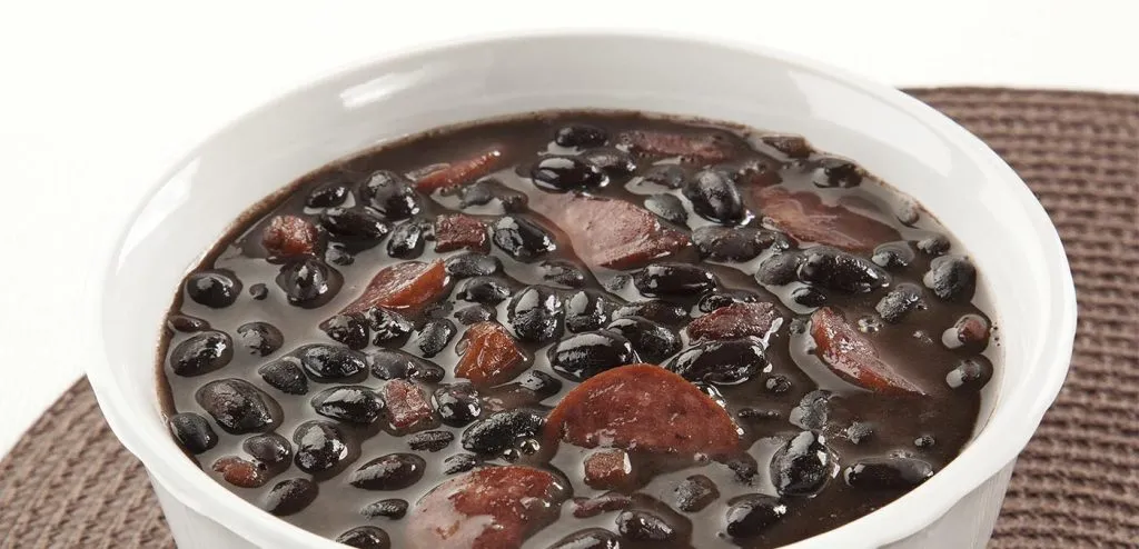 feijão preto saboroso
