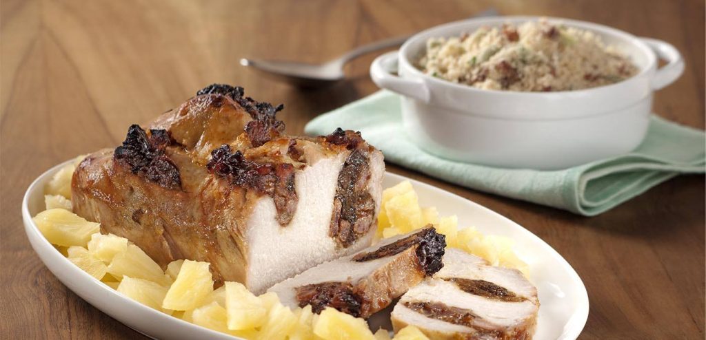 LOMBO DE PORCO COM AMEIXAS E BACON