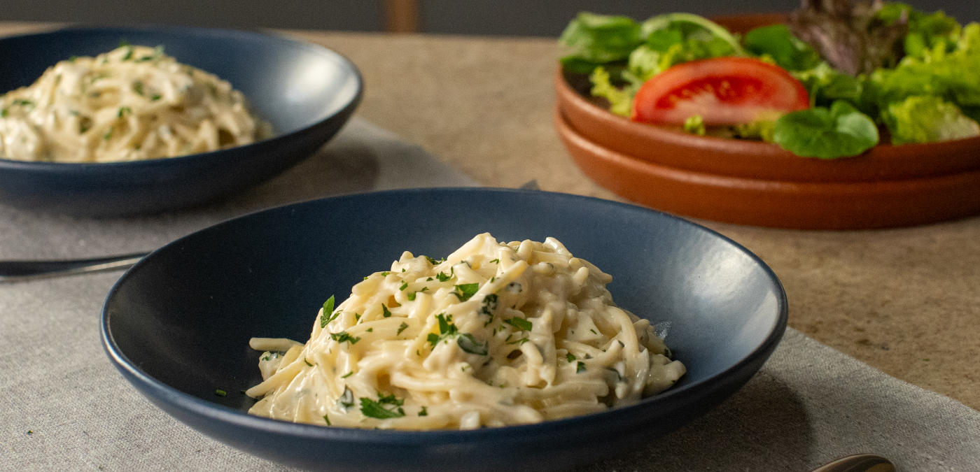 MACARRÃO AO MOLHO BRANCO BY SERRADO