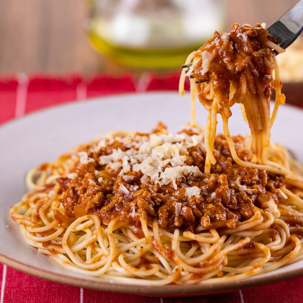 MACARRÃO À BOLONHESA