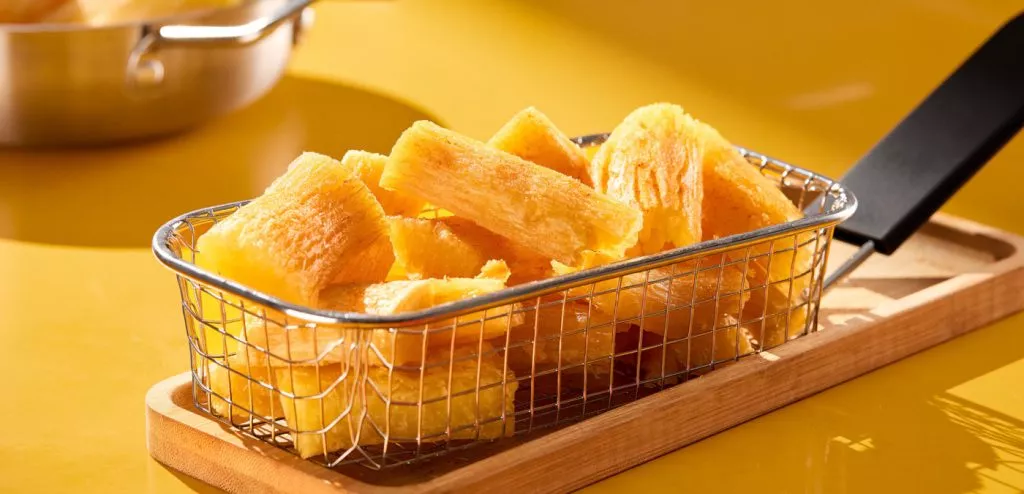 MANDIOCA FRITA
